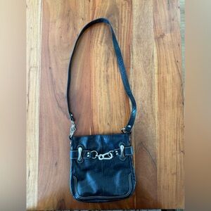 B. Makowsky Black Crossbody Bag